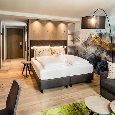 Alpine Luxury Spa Resort Schwarzenstein Lutago Buitenkant foto