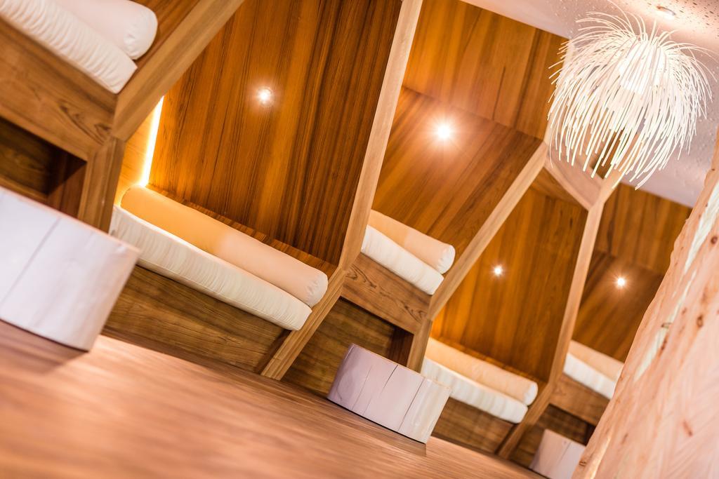 Alpine Luxury Spa Resort Schwarzenstein Lutago Buitenkant foto