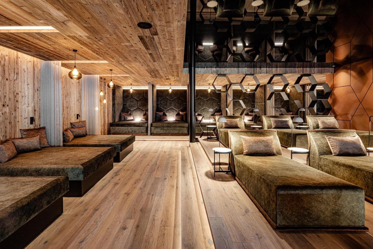 Alpine Luxury Spa Resort Schwarzenstein Lutago Buitenkant foto