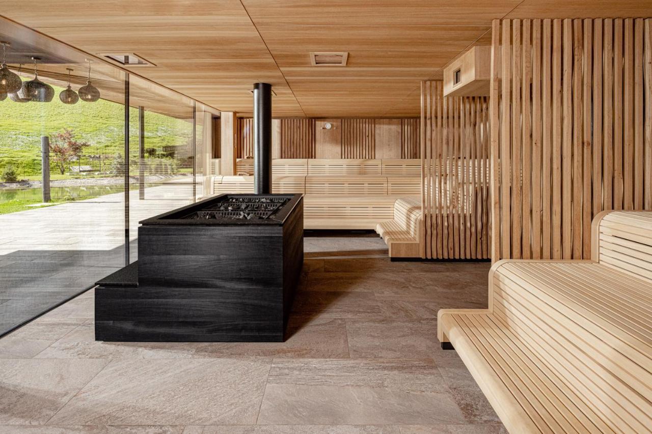 Alpine Luxury Spa Resort Schwarzenstein Lutago Buitenkant foto