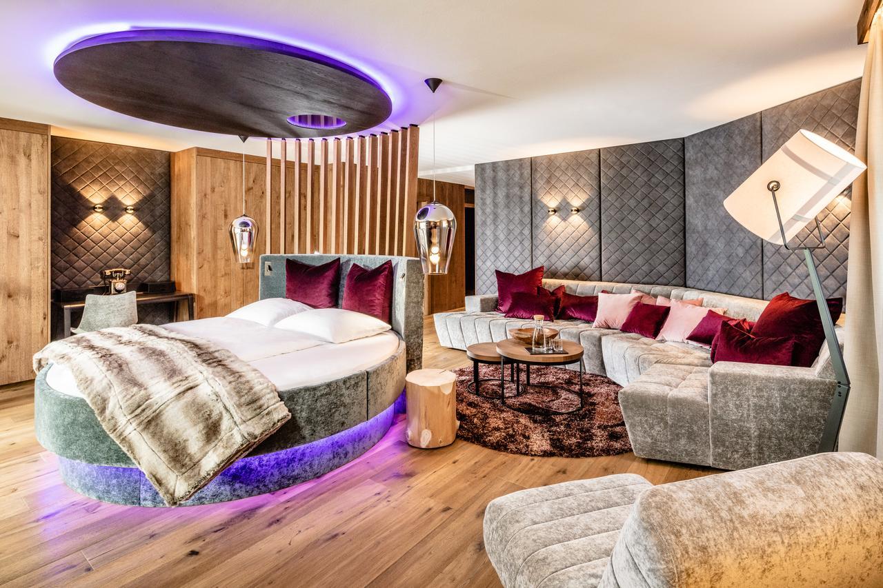 Alpine Luxury Spa Resort Schwarzenstein Lutago Buitenkant foto