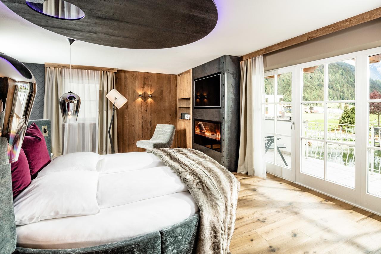 Alpine Luxury Spa Resort Schwarzenstein Lutago Buitenkant foto